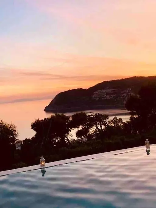 Villa Carpe Diem Casa: Infinity Pool Stunning Views La Herradura