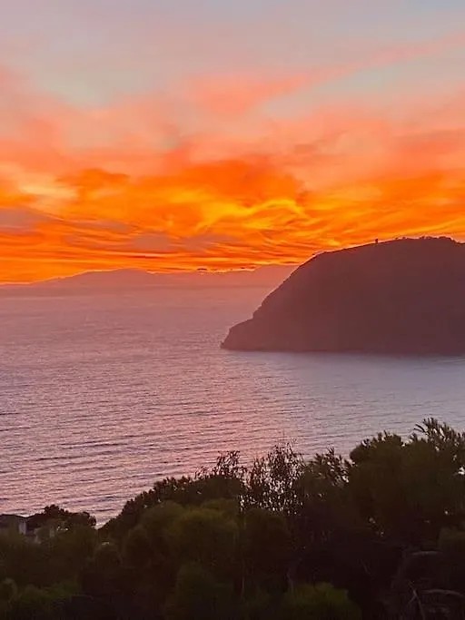 Carpe Diem Casa: Infinity Pool Stunning Views La Herradura  Villa